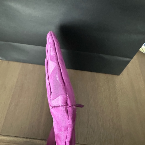 Coach Signature Nylon Crossbody Handbag Purple Like New - Picture 4 of 8